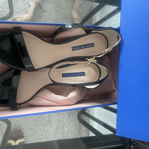 Nudistcurve 75 Sandal (Women)
Stuart Weitzman size 9, worn once - Picture 5 of 9